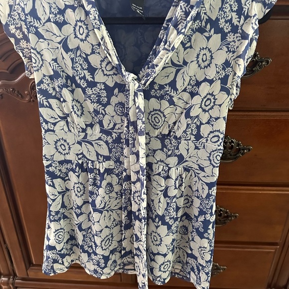 New York & Company Tops - Floral Blue and White Women's Top